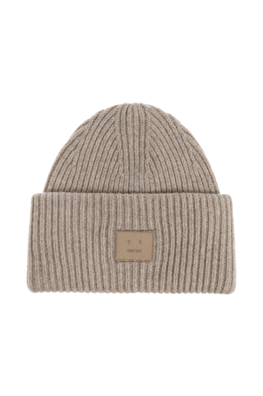 Gorra con parche con logo