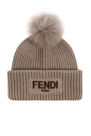 Gorro con pompón de piel