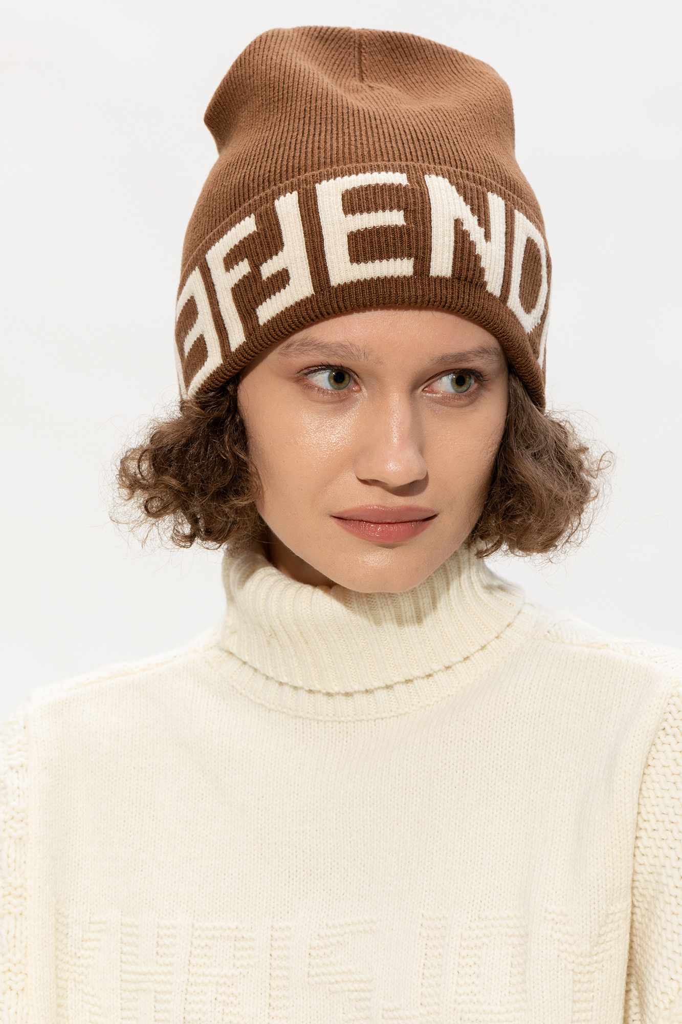 Fendi Wool beanie with logo