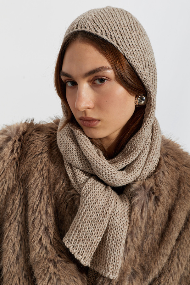 Issey Miyake Bufanda de lana con capucha