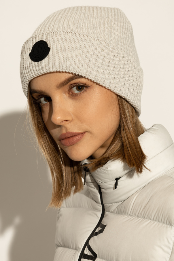 Moncler Wełniana czapka z naszywką z logo