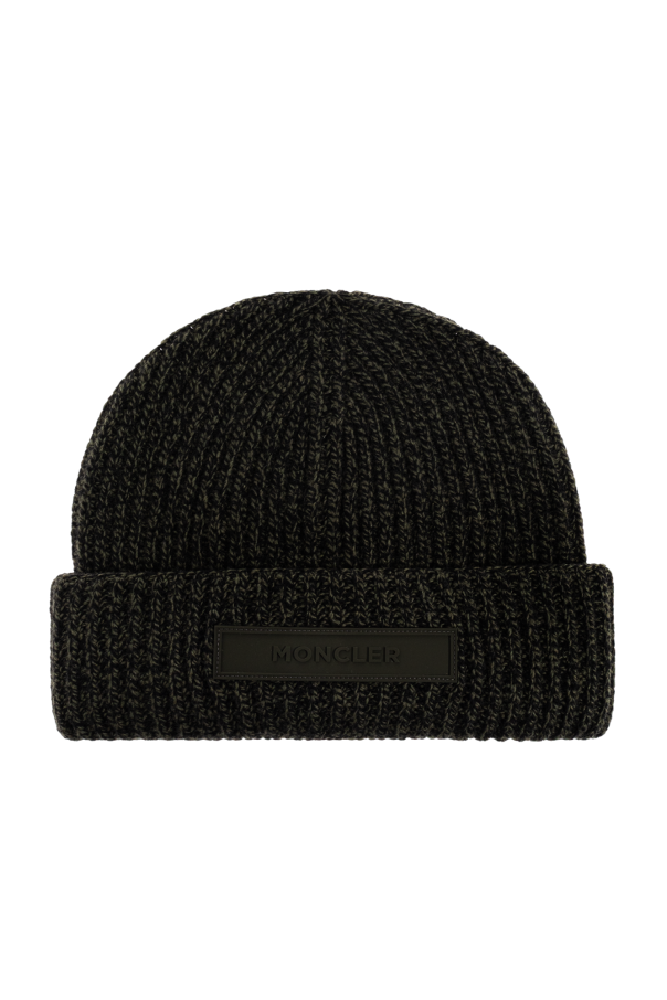 Wool beanie with logo patch od Moncler