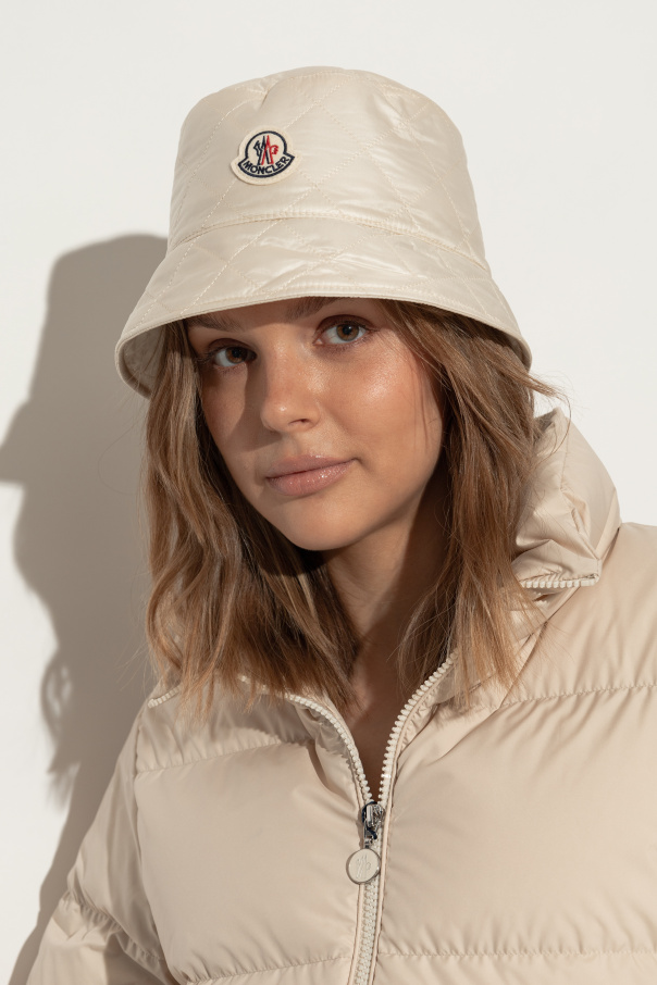 Moncler Hut mit Logo