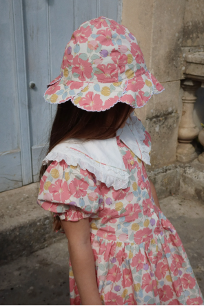 Konges Sløjd Hat with floral motif