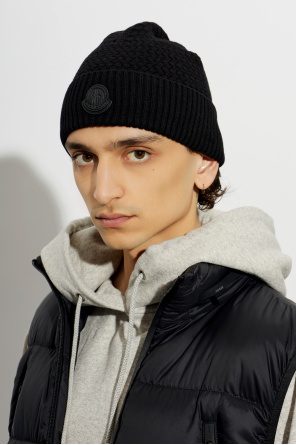 Wełniana czapka od Moncler