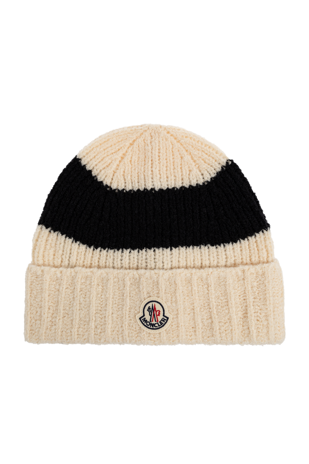 Wool beanie with logo patch od Moncler