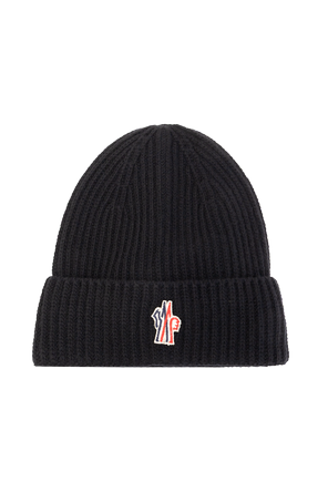 Après-ski beanie