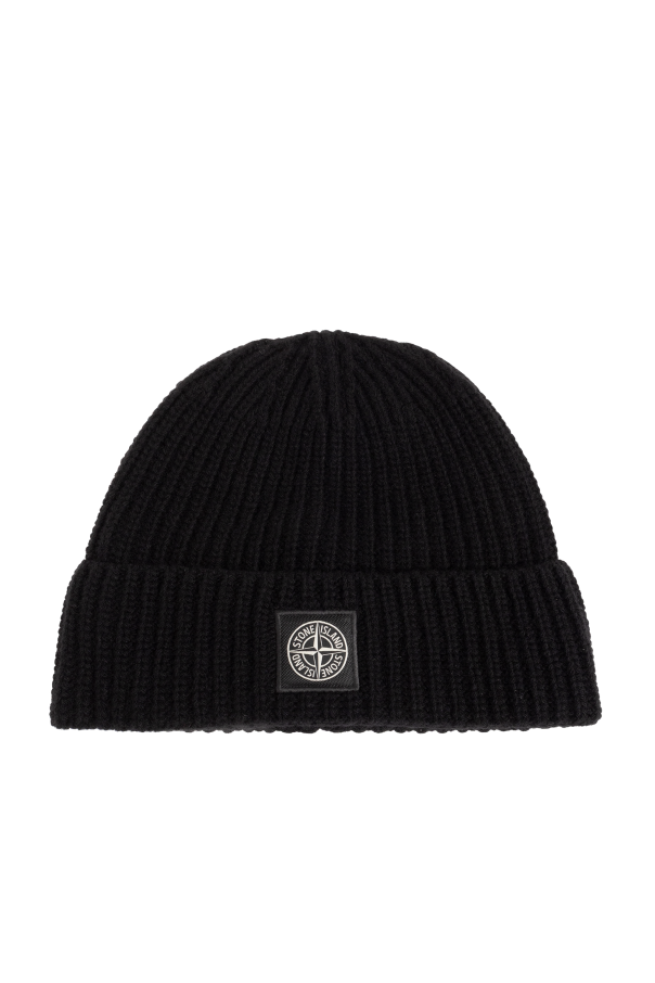 Wool hat with patch od Stone Island