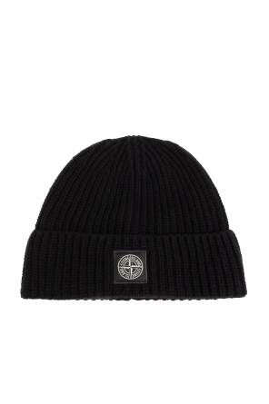 Wool hat with patch