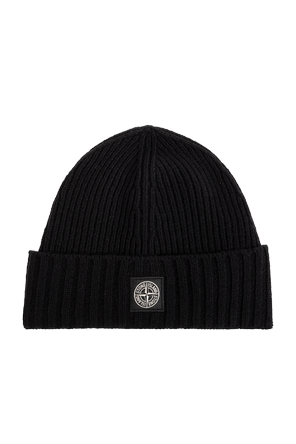 Cap with logo patch