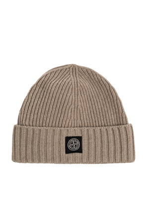 Gorra con parche de logo