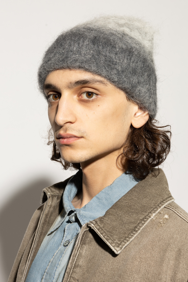 Represent Cap with gradient motif