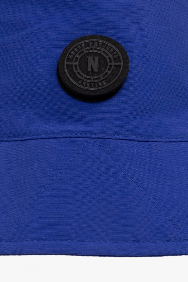 Norse Projects Comes with the leak proof Café Cap with easy-carry swivel loop