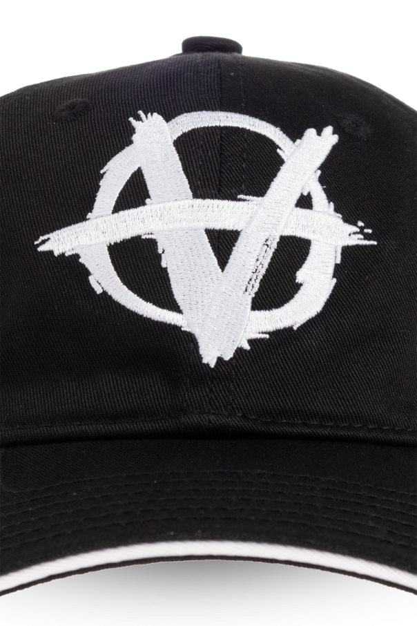 VETEMENTS Baseball cap with logo
