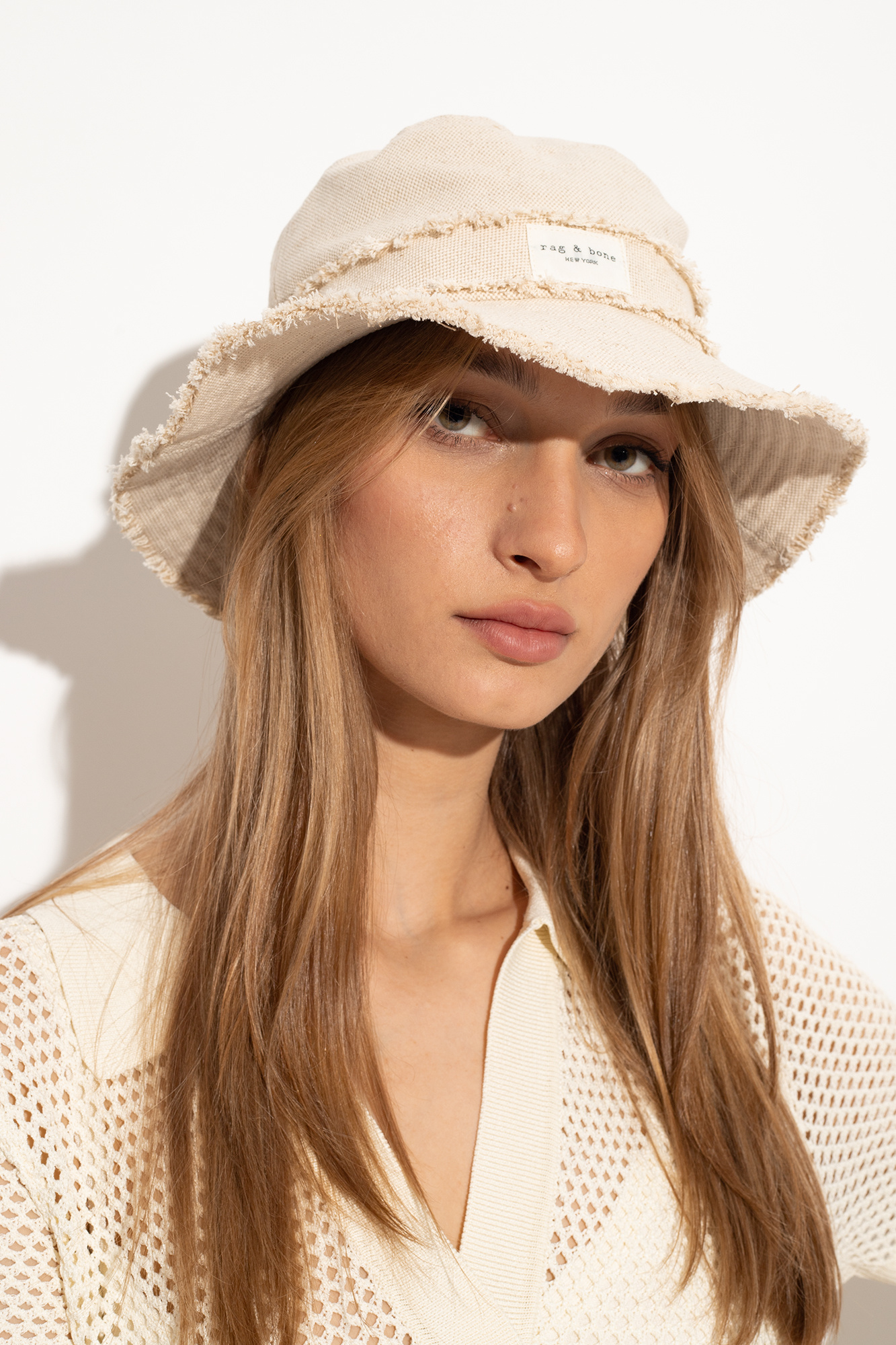 hat 36 polo-shirts pens  ‘Addison’ bucket hat