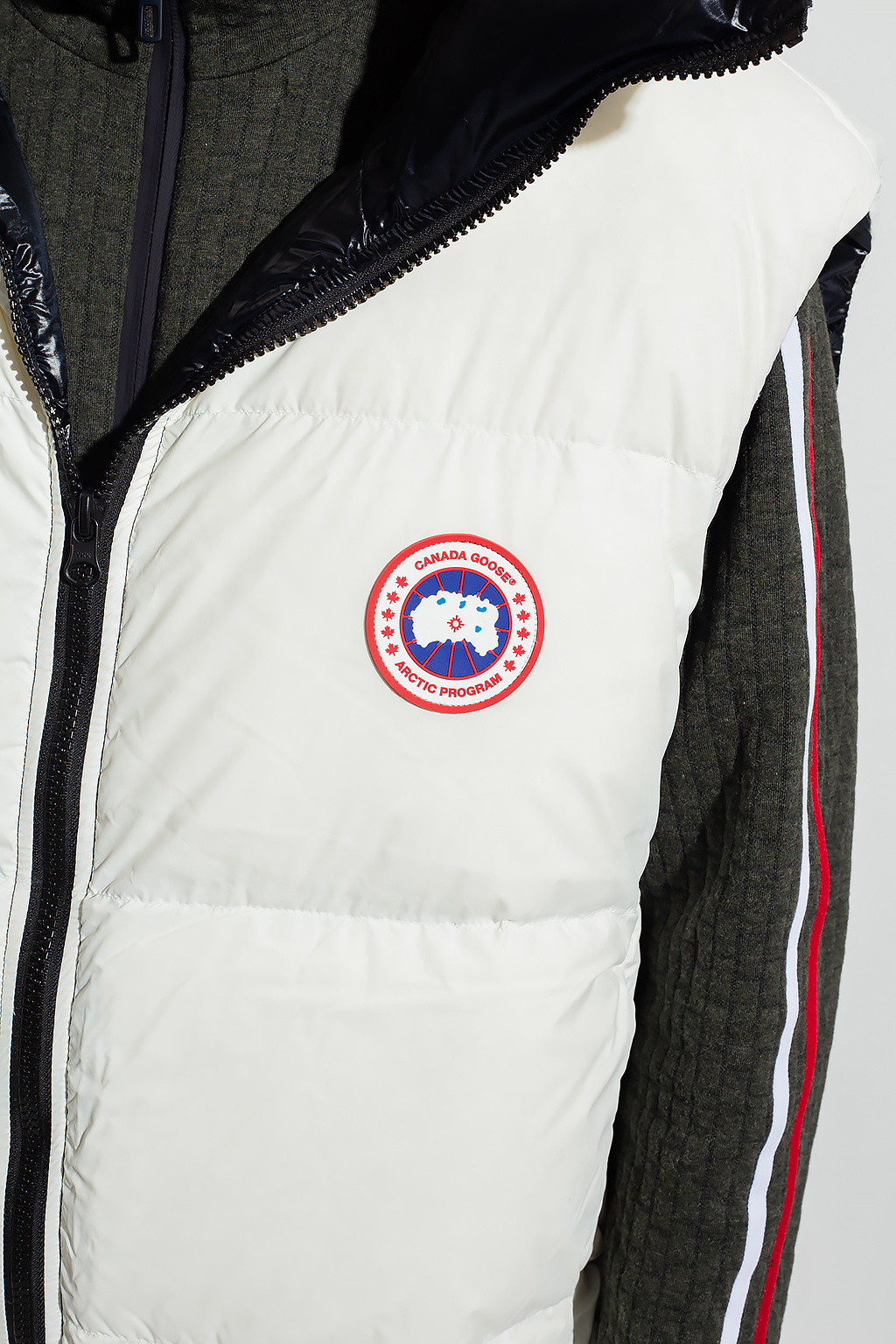 Canada Goose Download the latest version of the app