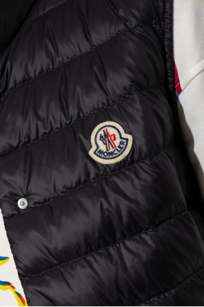 Moncler EARN THE TITLE OF THE BEST DRESSED GUEST