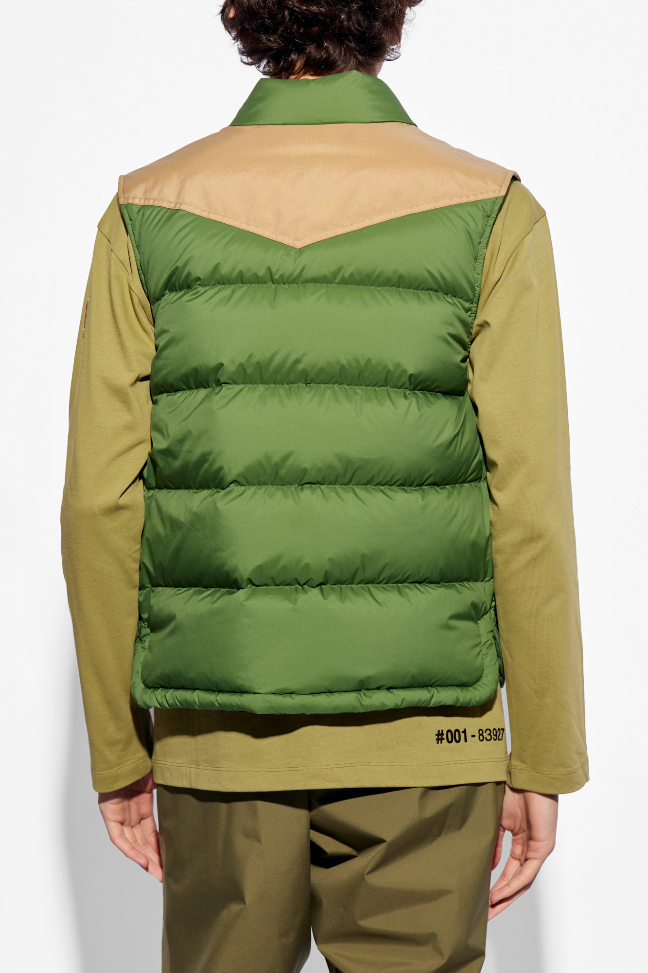 Moncler Grenoble Composition / Capacity