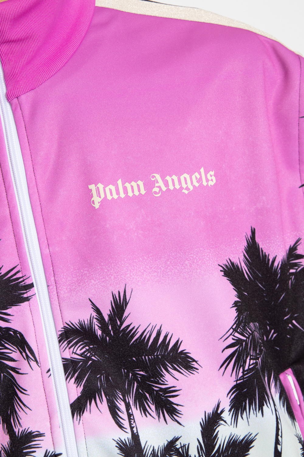 Palm Angels EARN THE TITLE OF THE BEST DRESSED GUEST