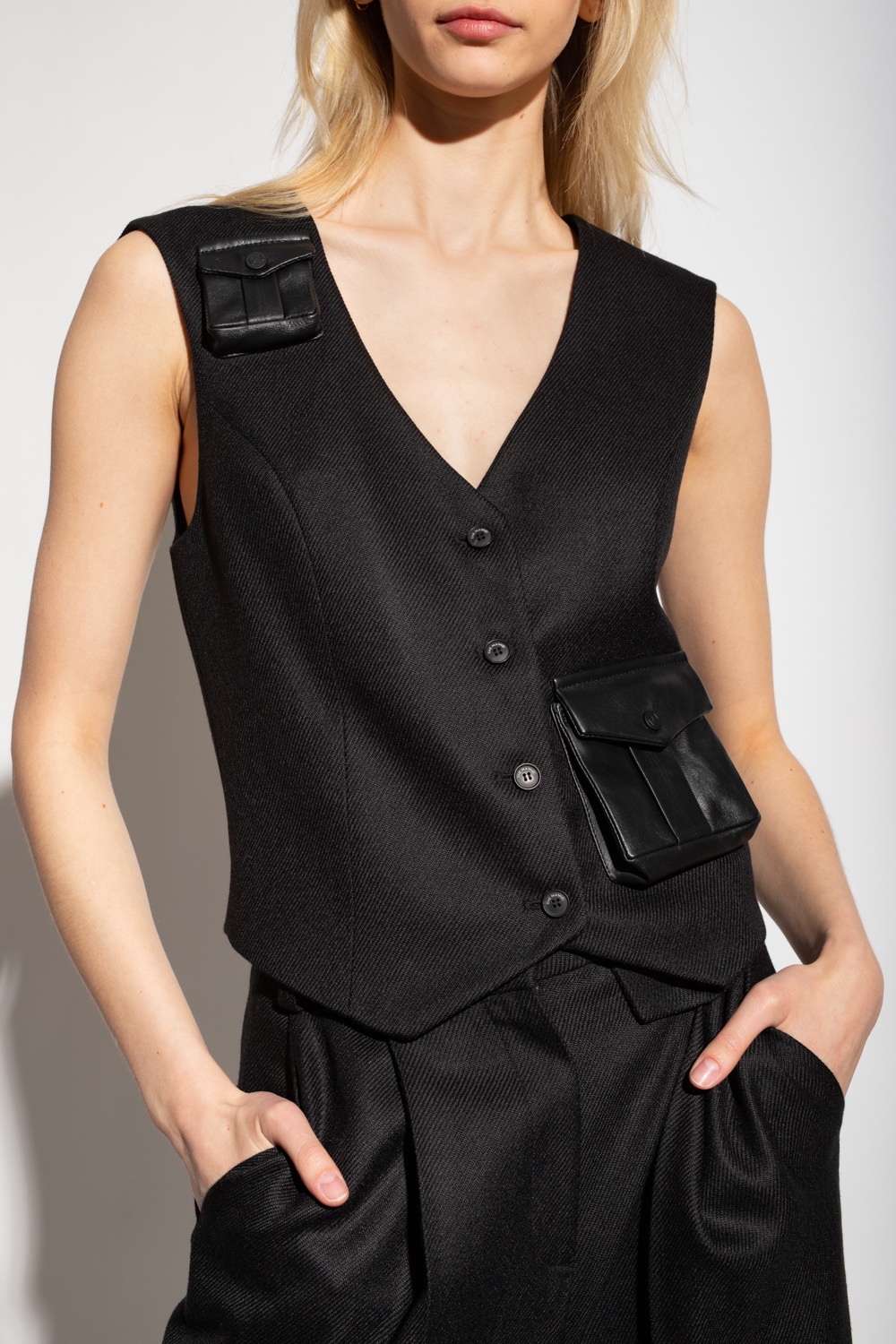 The Mannei ‘Bourgies’ wool vest