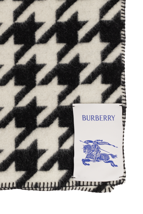 Burberry Wool blanket