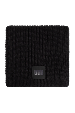 UGG Set: hat and scarf