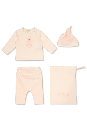 Set: cap, long-sleeved t-shirt and trousers
