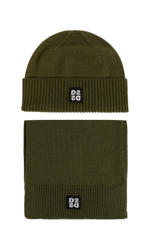 Set: hat and scarf