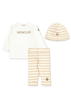 Set: T-shirt, trousers, cap