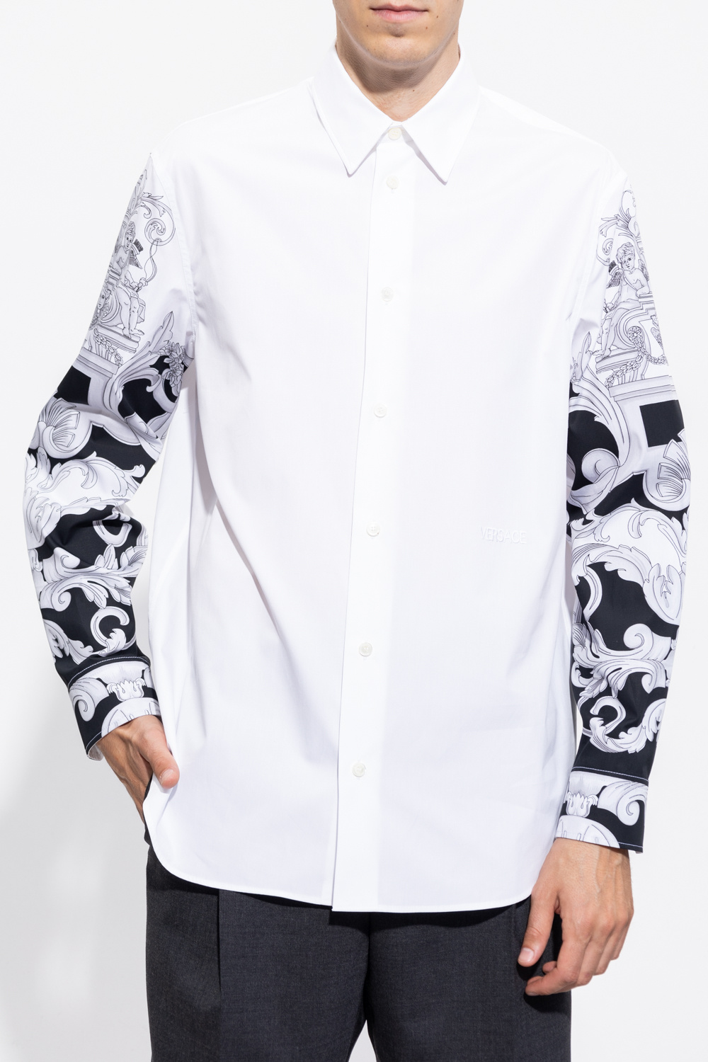 Versace shirt los with patterned sleeves