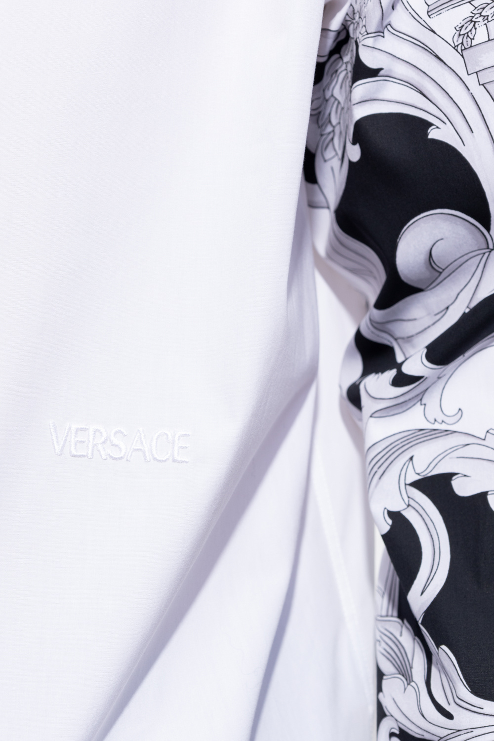 Versace shirt los with patterned sleeves