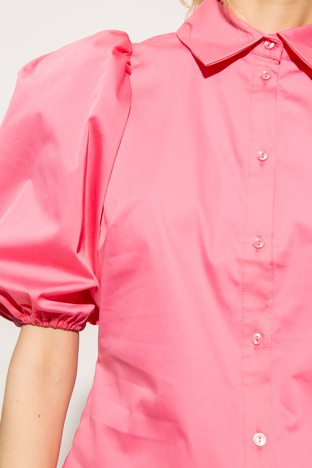 Polo Ralph Lauren® logo on the upper left side of the jacket ‘Kira’ shirt