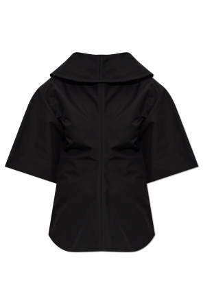 Top with an asymmetric cut
