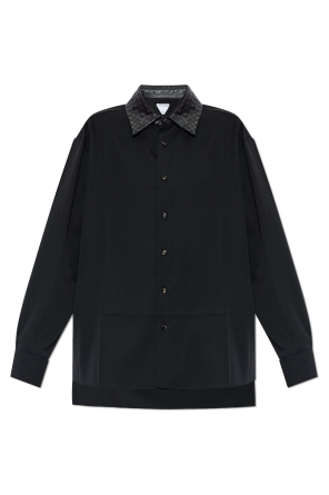 Wool shirt with leather collar