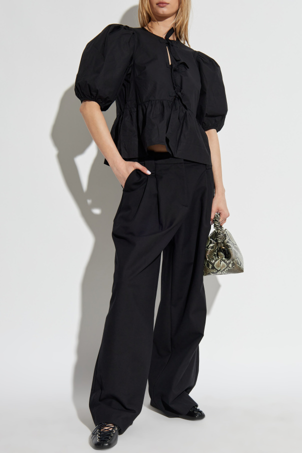 Ganni Top mit dekorativen Knoten vorne