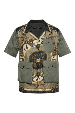Camisa con numerosos bolsillos