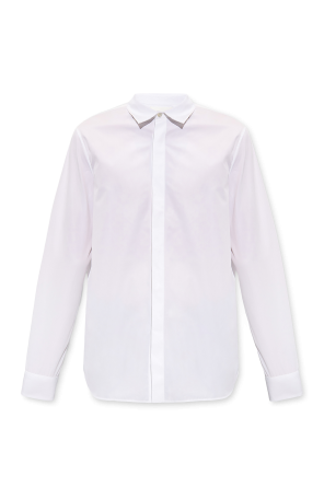 Loose-fitting shirt