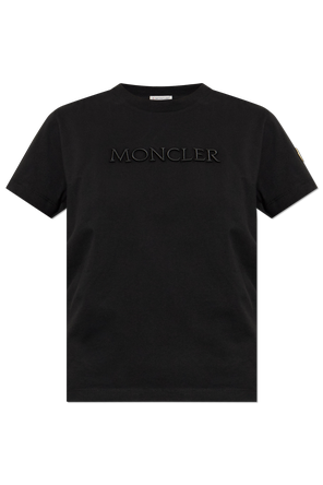 Camiseta con logo bordado