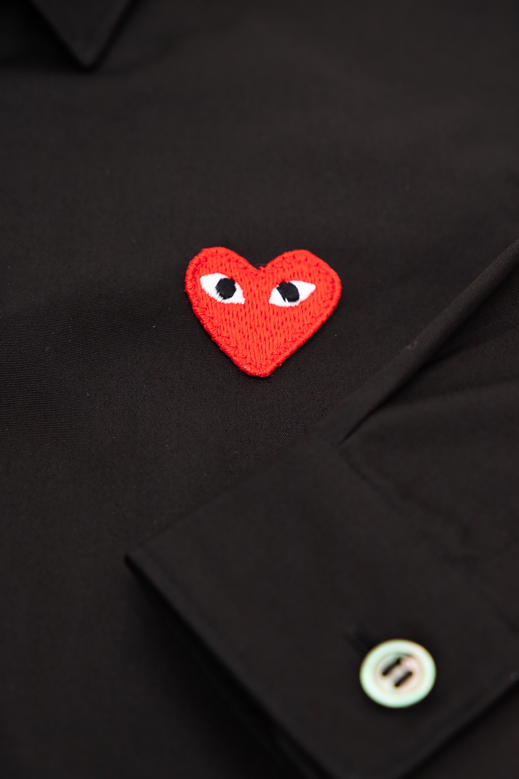 Comme des Garcons Play Kids Heart-patched shirt