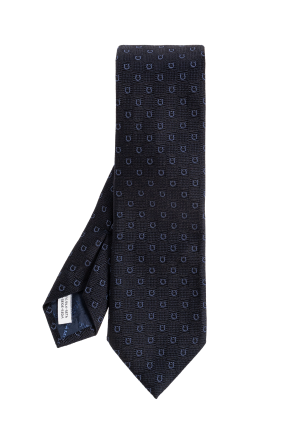 Silk tie
