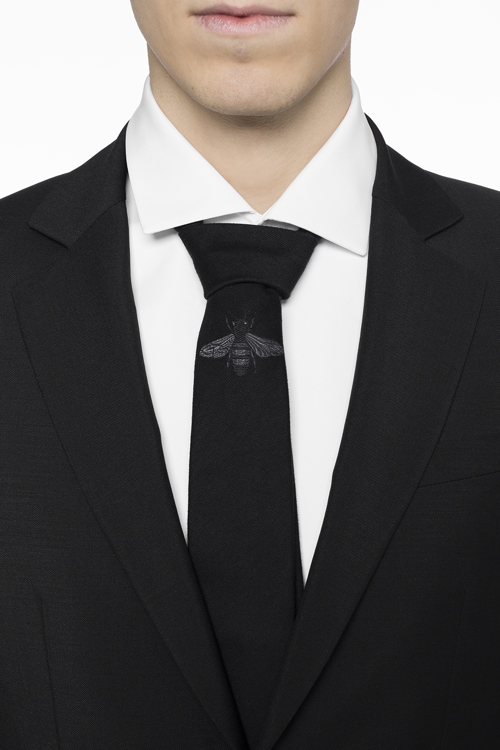 gucci black tie with bee