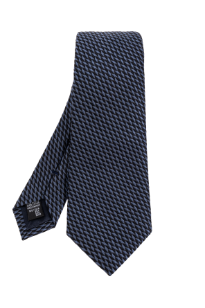 Silk tie