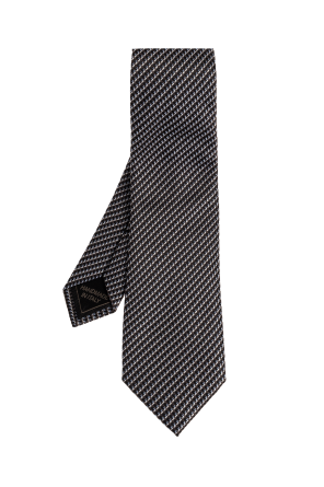 Silk tie