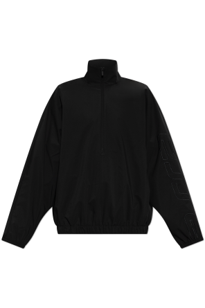 Chaqueta con cuello alto