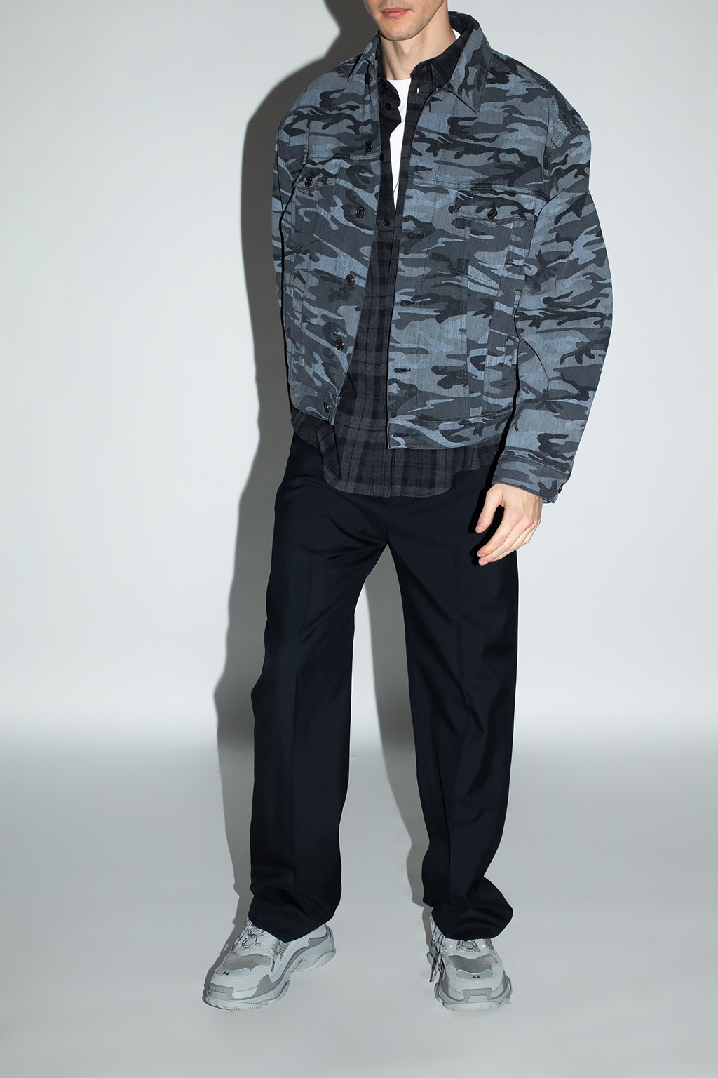 Grey Camo-printed denim jacket Balenciaga - Vitkac TW