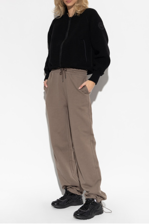 Sweatshirt with logo patch od Canada Goose