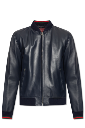 Lederjacke im „Bomber“-Stil