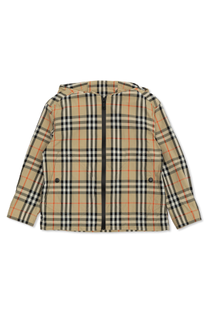 Chaqueta con capucha