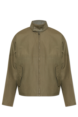 Chaqueta con cuello alto