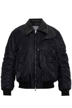 Kurtka typu `bomber`
